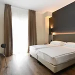 Hotel Eden 4*